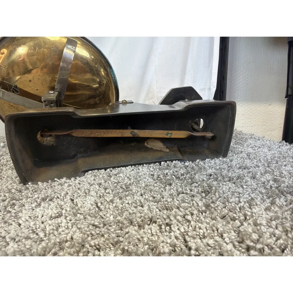 Antique Cast Iron Scale - Brass Plate - Counter top / merchant Scale